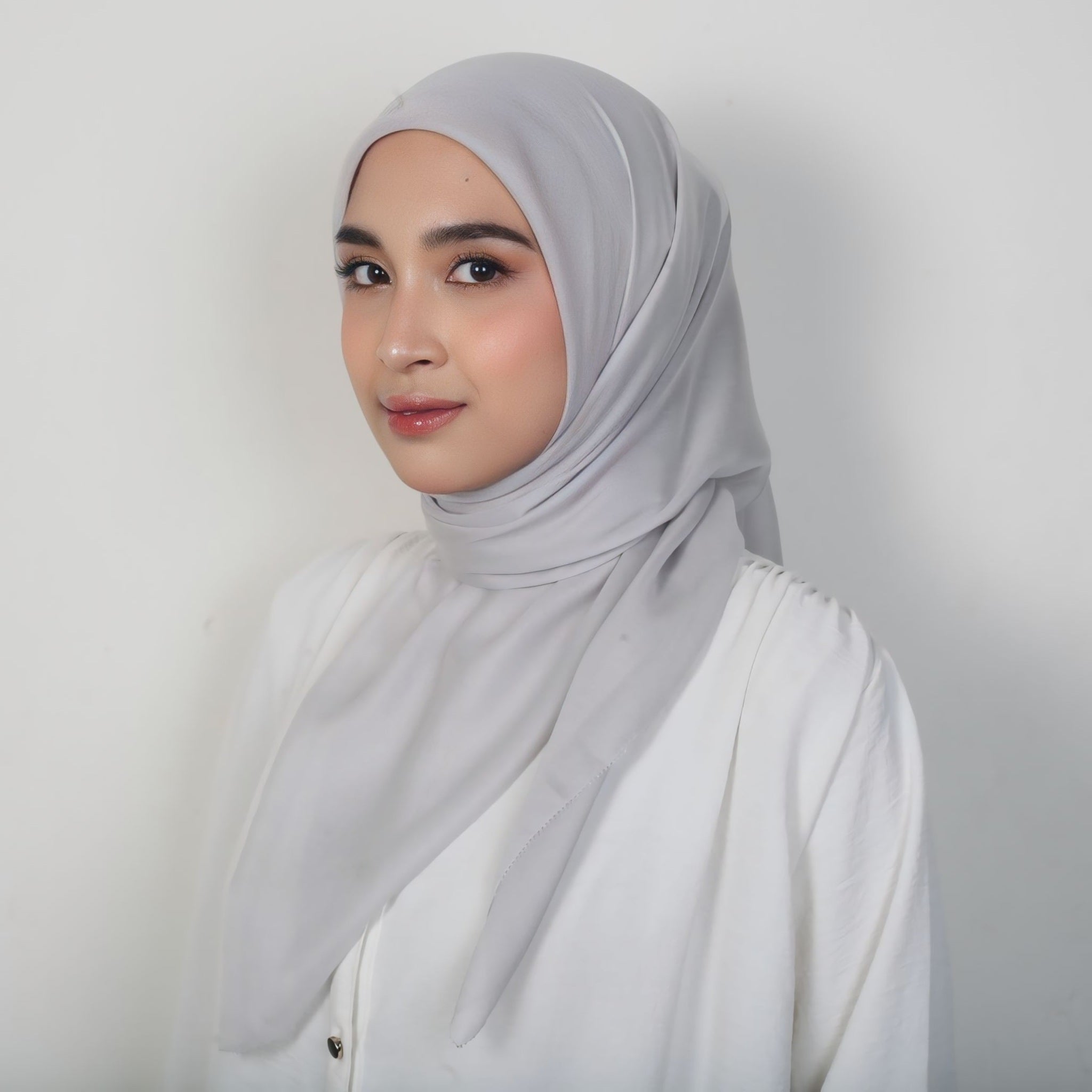Image of Eclemix Ara Plain Hijab | Hijab Polos Segiempat Paris Premium